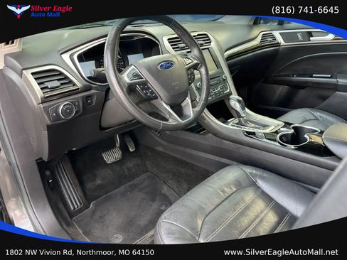 Used 2016 Ford Fusion SE w/ Equipment Group 202A FWD image 7