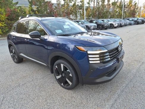 New 2026 Nissan Kicks SR w/ Cold Weather Package image 4