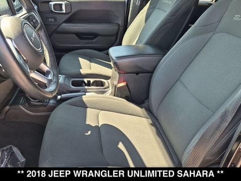 Used 2018 Jeep Wrangler Unlimited Sahara AWD/4WD image 18
