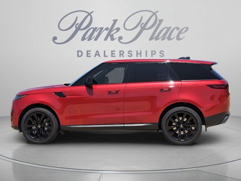 Used 2024 Land Rover Range Rover Sport SE AWD/4WD image 2