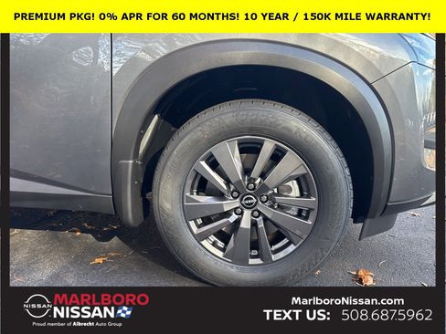 New 2025 Nissan Pathfinder SV w/ SV Premium Package image 10