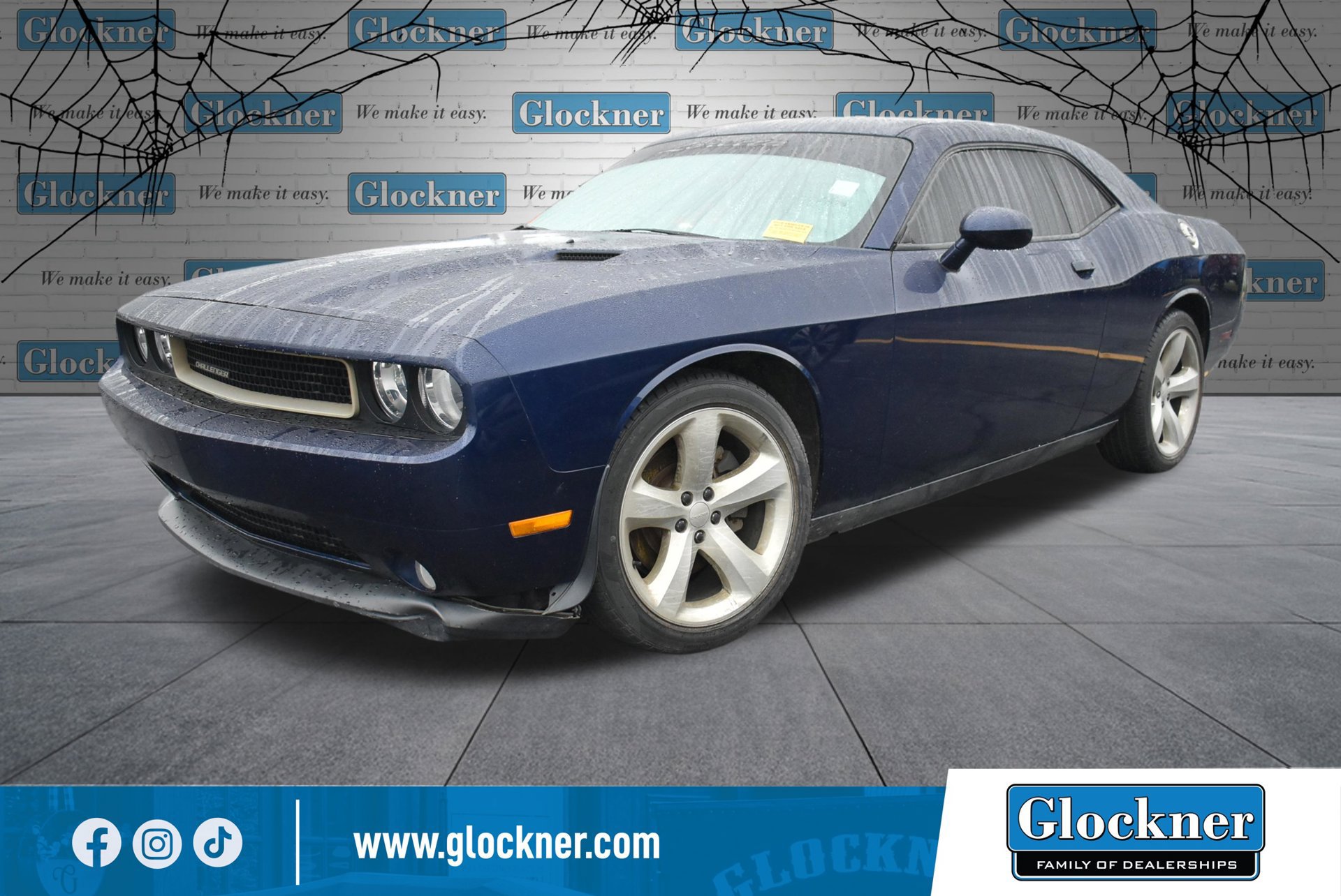 Used 2013 Dodge Challenger SXT Plus RWD image 1
