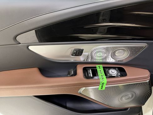 New 2026 Lincoln Nautilus Reserve AWD/4WD image 12