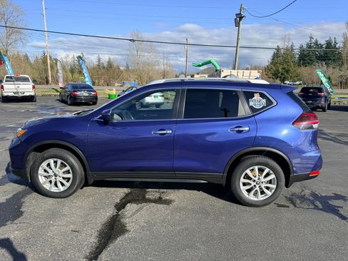 Used 2019 Nissan Rogue SV image 5