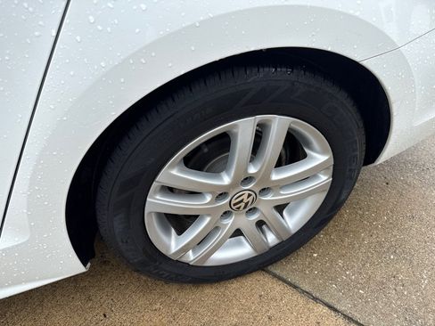 Used 2015 Volkswagen Jetta TDI S w/ Welcome Package FWD image 17