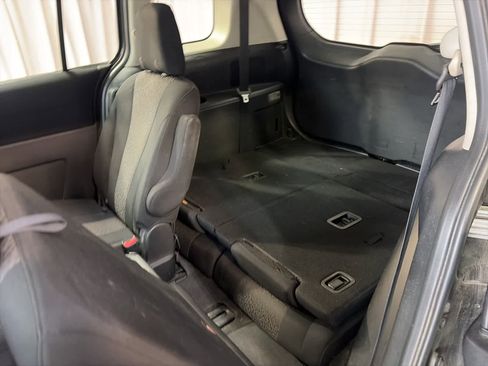 Used 2012 MAZDA MAZDA5 Sport image 19