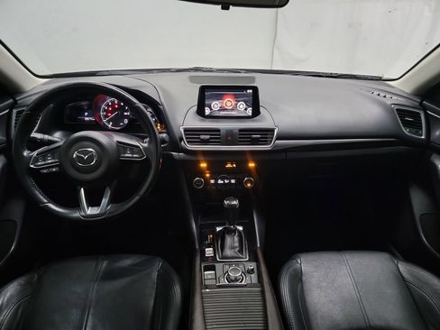 Used 2018 MAZDA MAZDA3 Grand Touring image 15