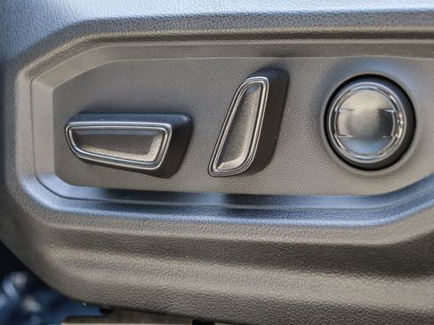 Used 2024 Toyota Tundra Limited AWD/4WD image 21