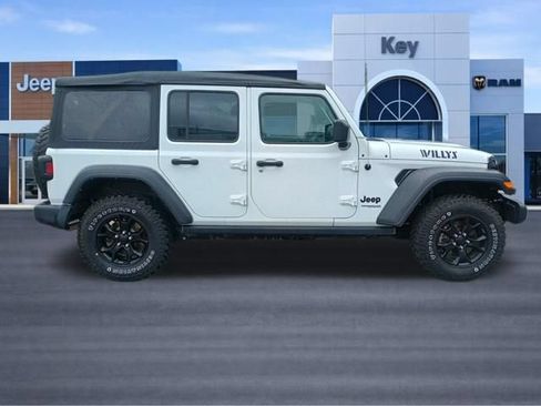 Used 2021 Jeep Wrangler Unlimited Sport AWD/4WD image 7