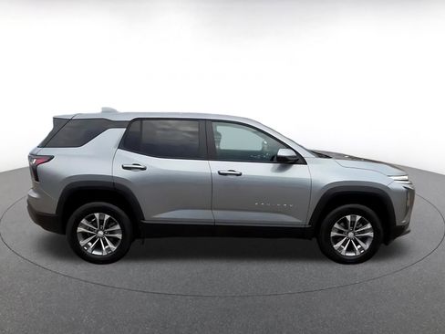 Used 2025 Chevrolet Equinox LT image 16