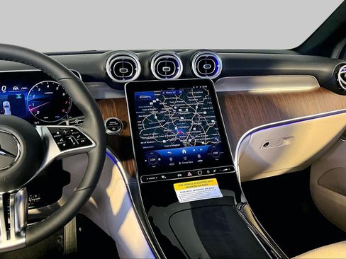 New 2026 Mercedes-Benz GLC 300 4MATIC image 8