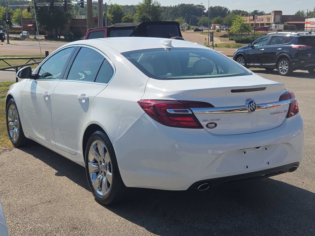 Used 2015 Buick Regal FWD image 2