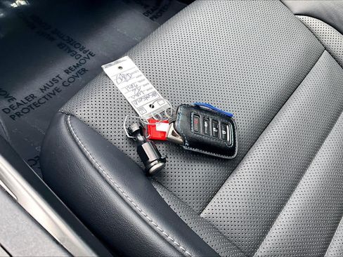 Used 2021 Lexus IS 350 F Sport RWD image 14
