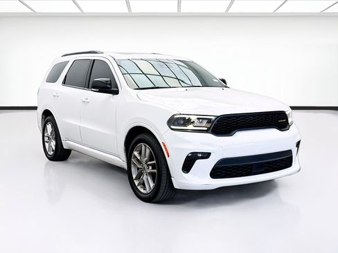 Used 2023 Dodge Durango GT RWD image 3