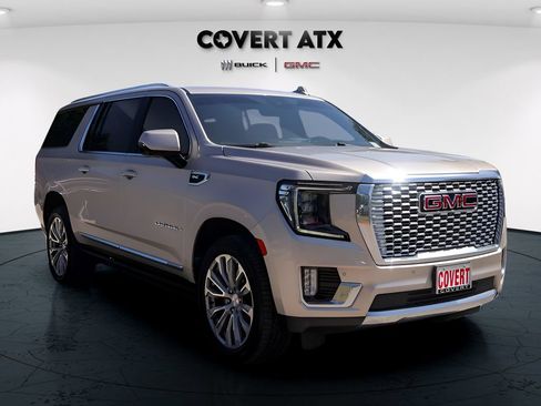Used 2023 GMC Yukon XL Denali RWD image 8