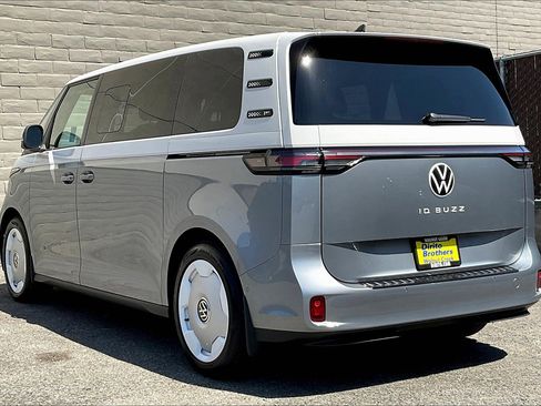 New 2025 Volkswagen ID. Buzz 1st Edition image 2