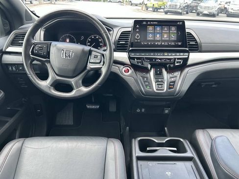 Used 2025 Honda Odyssey Sport-L image 16