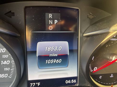 Used 2018 Mercedes-Benz GLC 300 image 4