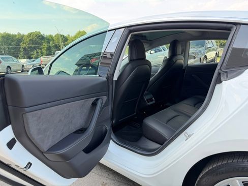 Used 2018 Tesla Model 3 Long Range RWD image 14
