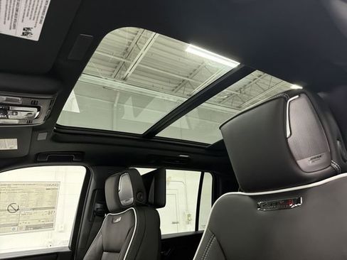 New 2026 GMC Yukon XL AT4 Ultimate w/ LPO, Illumination Package AWD/4WD image 27