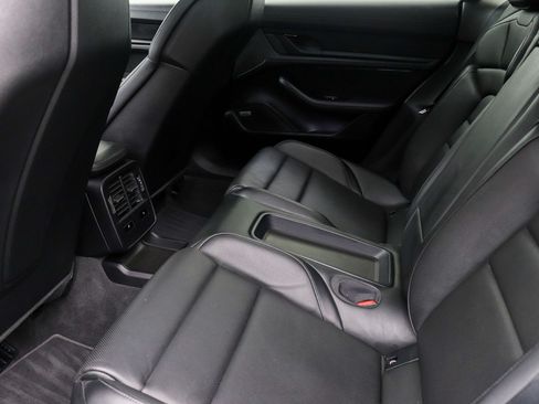 Used 2022 Porsche Taycan RWD image 20