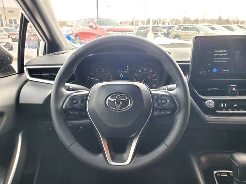 Used 2023 Toyota Corolla SE w/ SE Package AWD/4WD image 8