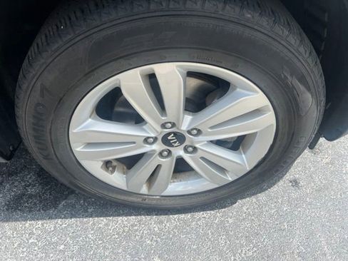 Used 2018 Kia Sportage LX AWD/4WD image 2