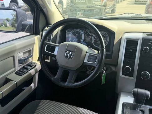 Used 2009 Dodge Ram 1500 Truck SLT w/ SLT Plus D←cor Group AWD/4WD image 17