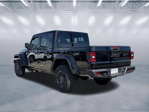 New 2026 Jeep Gladiator Sport AWD/4WD image 4