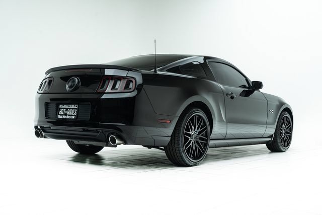Used 2013 Ford Mustang GT RWD image 12