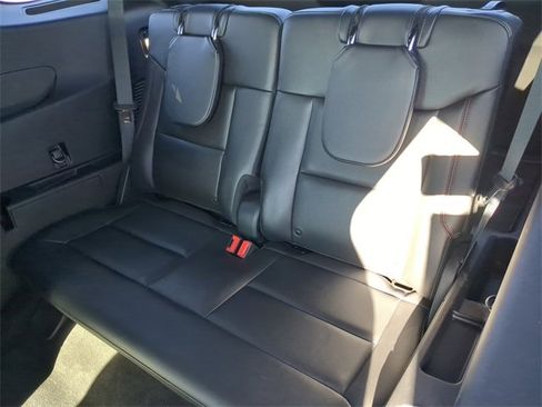 Used 2023 Ford Explorer ST-Line w/ Class IV Trailer Tow Package image 22