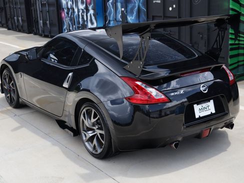 Used 2013 Nissan 370Z Touring w/ Sport Pkg RWD image 8