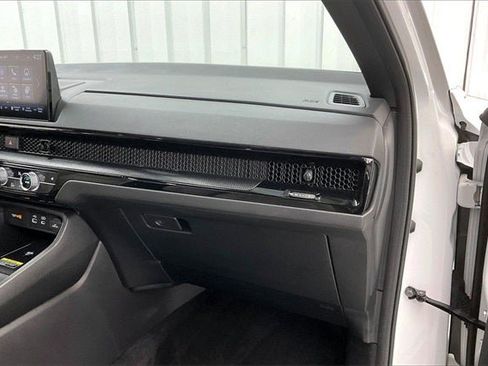 Certified 2023 Honda CR-V Sport Touring image 18