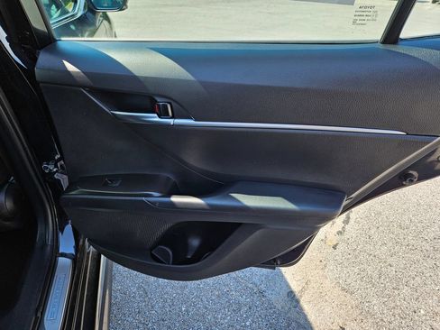 Used 2024 Toyota Camry SE FWD image 28