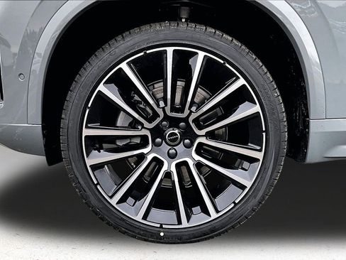 New 2026 Volvo XC90 B6 Ultra w/ Lounge Package AWD/4WD image 13
