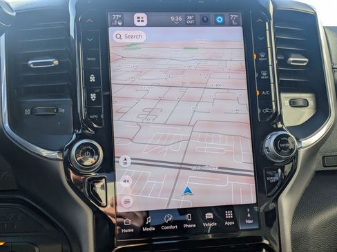 Used 2025 RAM 2500 Laramie image 28