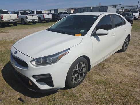 Used 2020 Kia Forte LXS FWD image 5