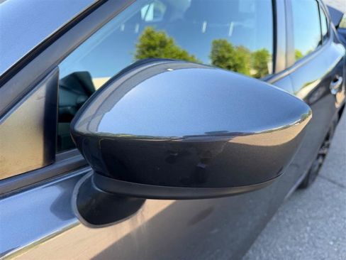 Used 2015 MAZDA MAZDA3 i Touring FWD image 31