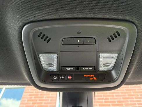 Used 2023 Chevrolet Traverse LT w/ LPO, Floor Liner Package FWD image 24