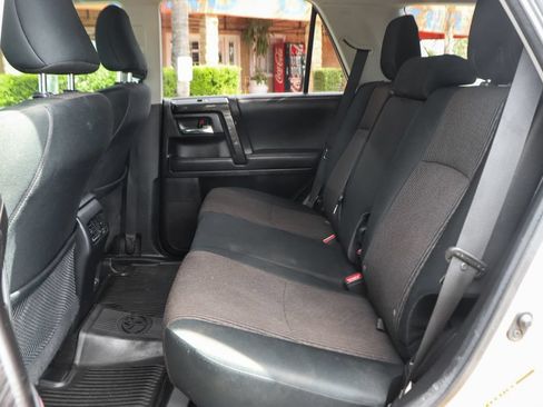 Used 2020 Toyota 4Runner TRD Off-Road AWD/4WD image 37