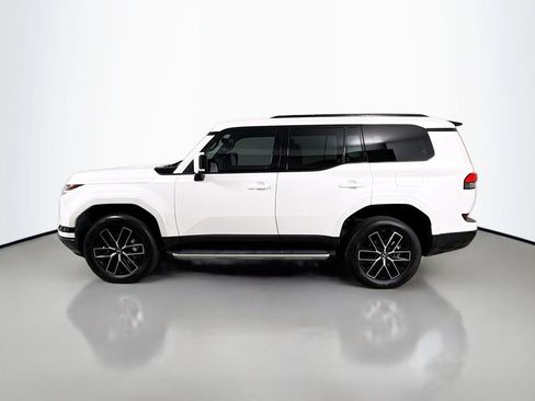 Certified 2024 Lexus GX 550 w/ Accessory Package (Z1) AWD/4WD image 8