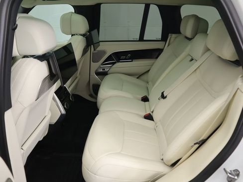 Used 2024 Land Rover Range Rover Autobiography image 22