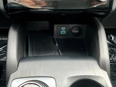 Used 2023 Ford Escape Platinum image 32