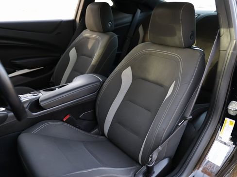 Used 2017 Chevrolet Camaro LT w/ RS Package image 23