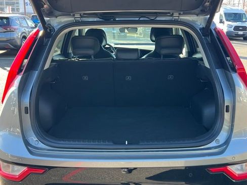 Certified 2025 Kia Niro Wind w/ Wind Preserve Package image 8