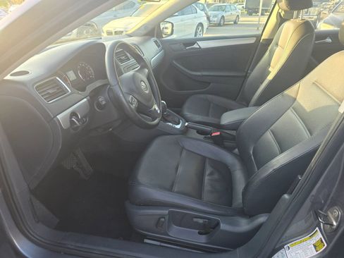 Used 2014 Volkswagen Jetta SE FWD image 7