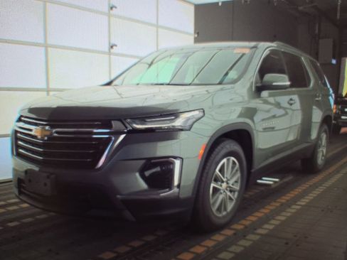 Used 2023 Chevrolet Traverse LT w/ LPO, Floor Liner Package AWD/4WD image 2