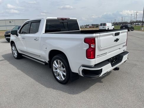 Used 2023 Chevrolet Silverado 1500 High Country w/ High Country Premium Package AWD/4WD image 6
