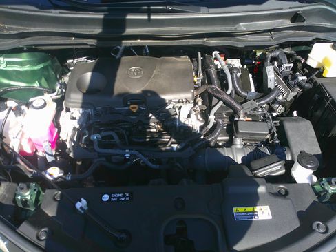 Used 2021 Toyota Sienna XLE image 38