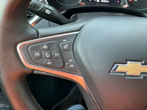 Used 2023 Chevrolet Equinox Premier AWD/4WD image 24